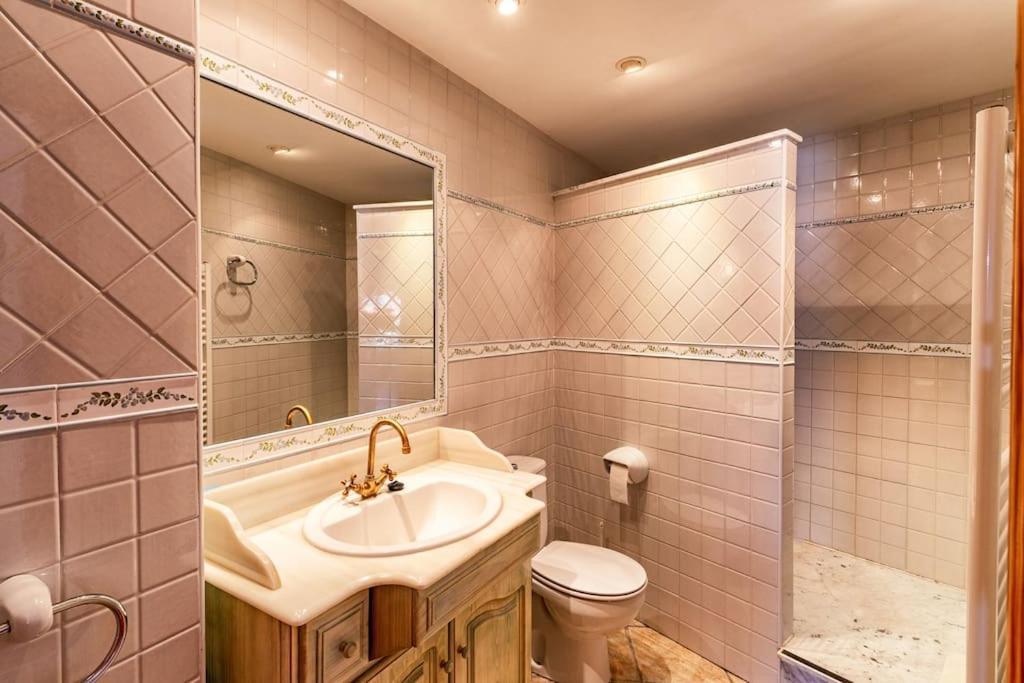 Apartment 3 Reyes *
